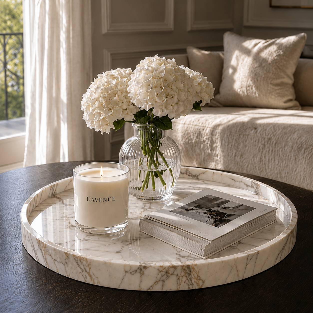Plate in Calacatta White marble — view 1